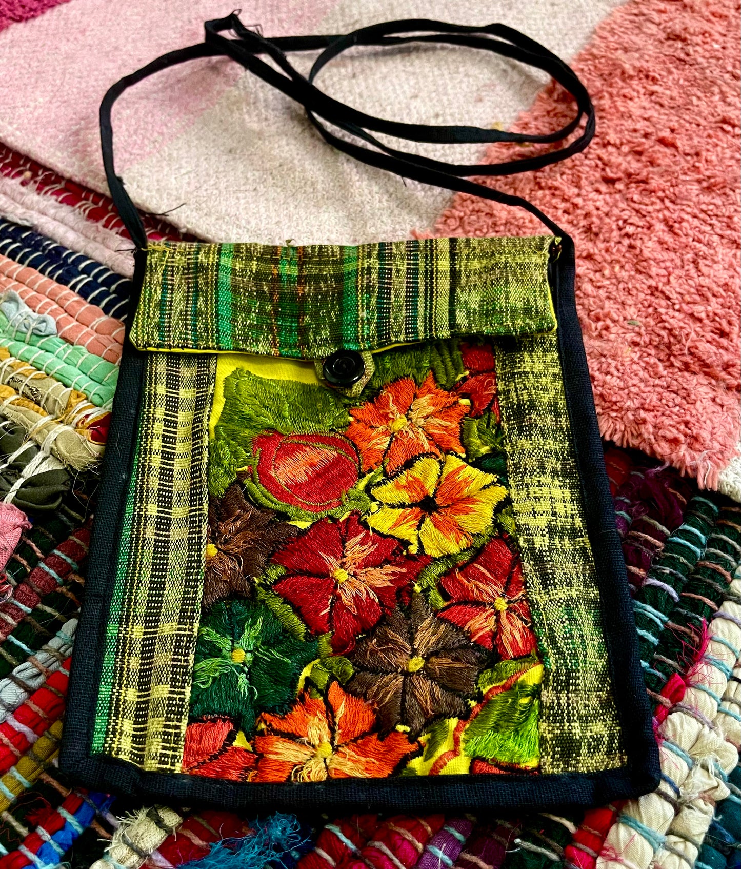 witchy embroidered handbag (used)
