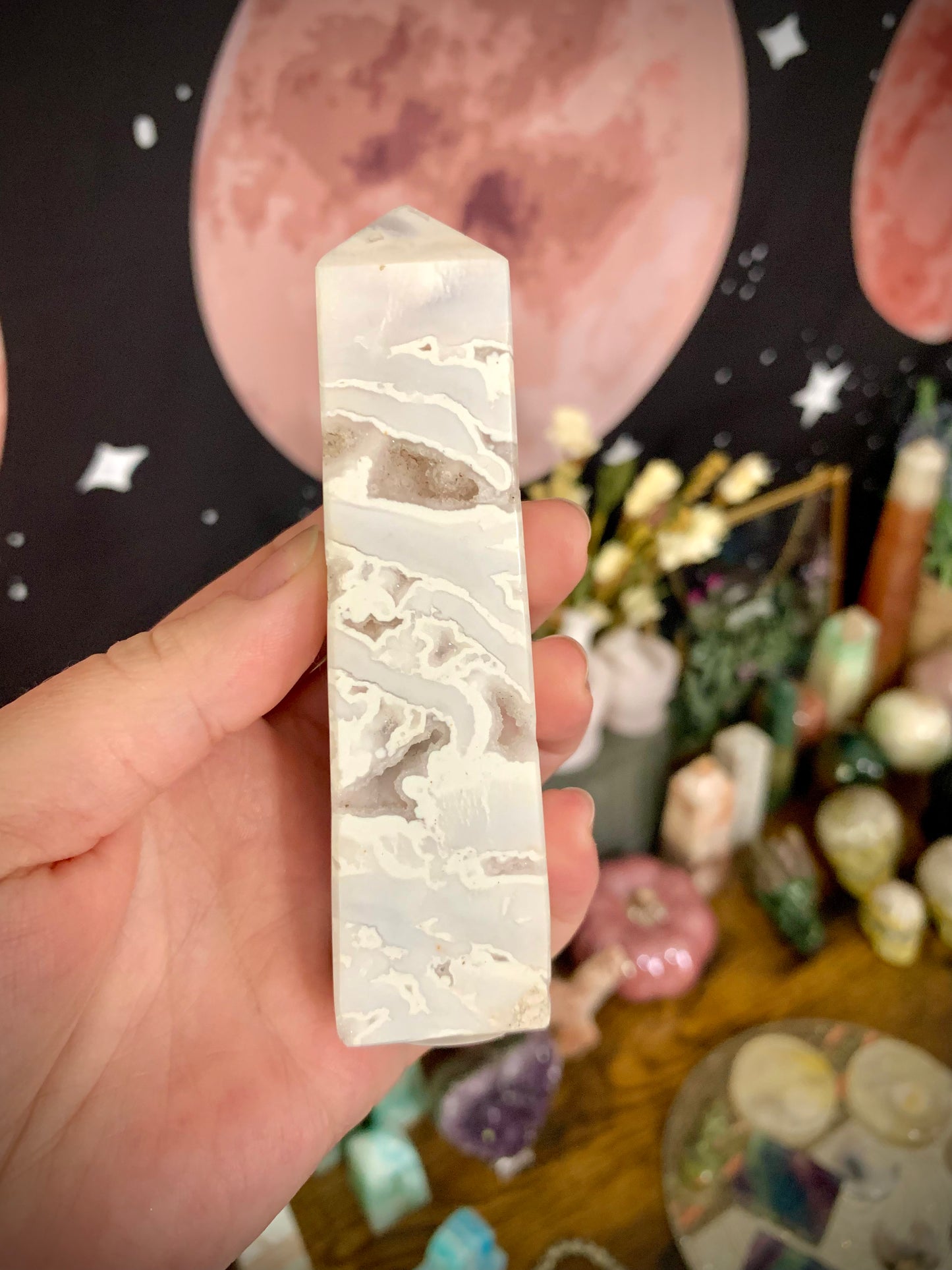 white crazy lace agate towers