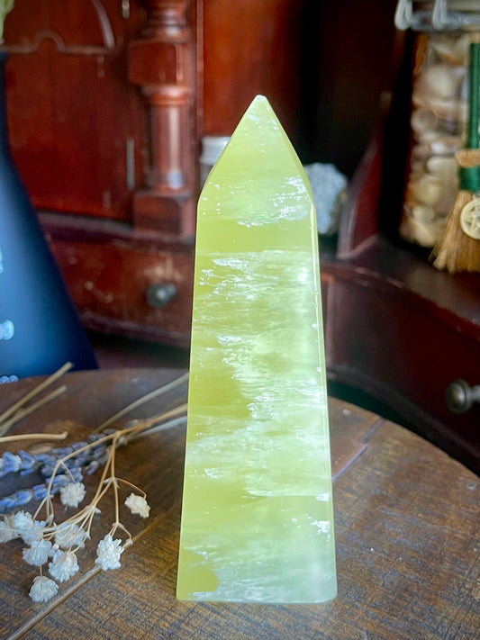 lemon calcite tower