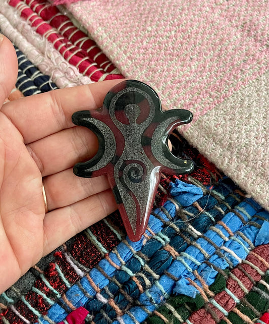 goddess resin altar decor (used)