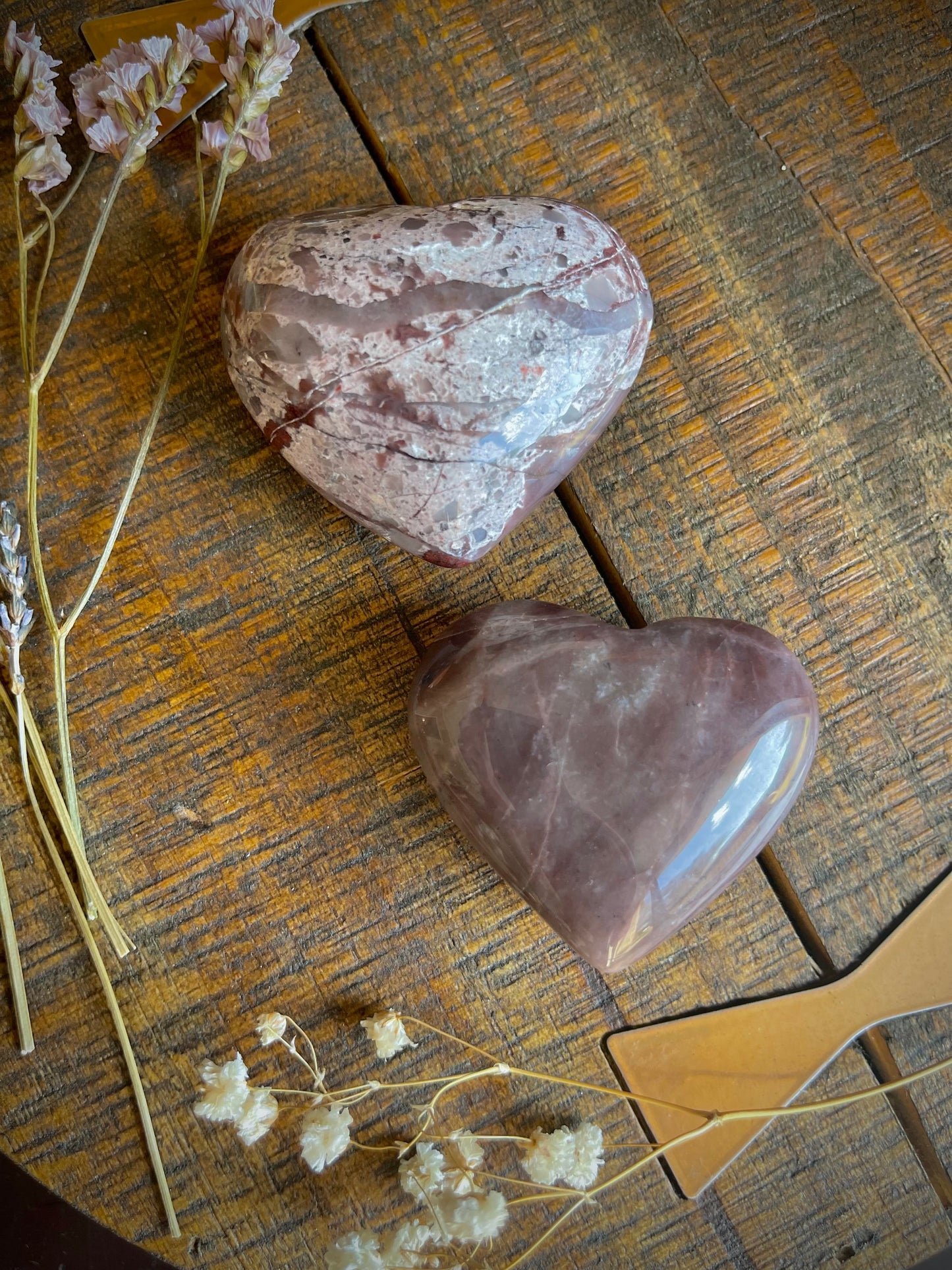 guava quartz | heart palm stones