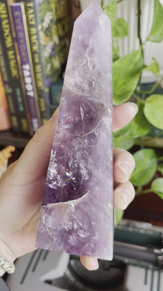 amethyst obelisk | high-quality with rainbows